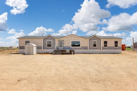 Mobile Home For Sale - 4700 N County Rd 1117<br/> Midland, TX 79705