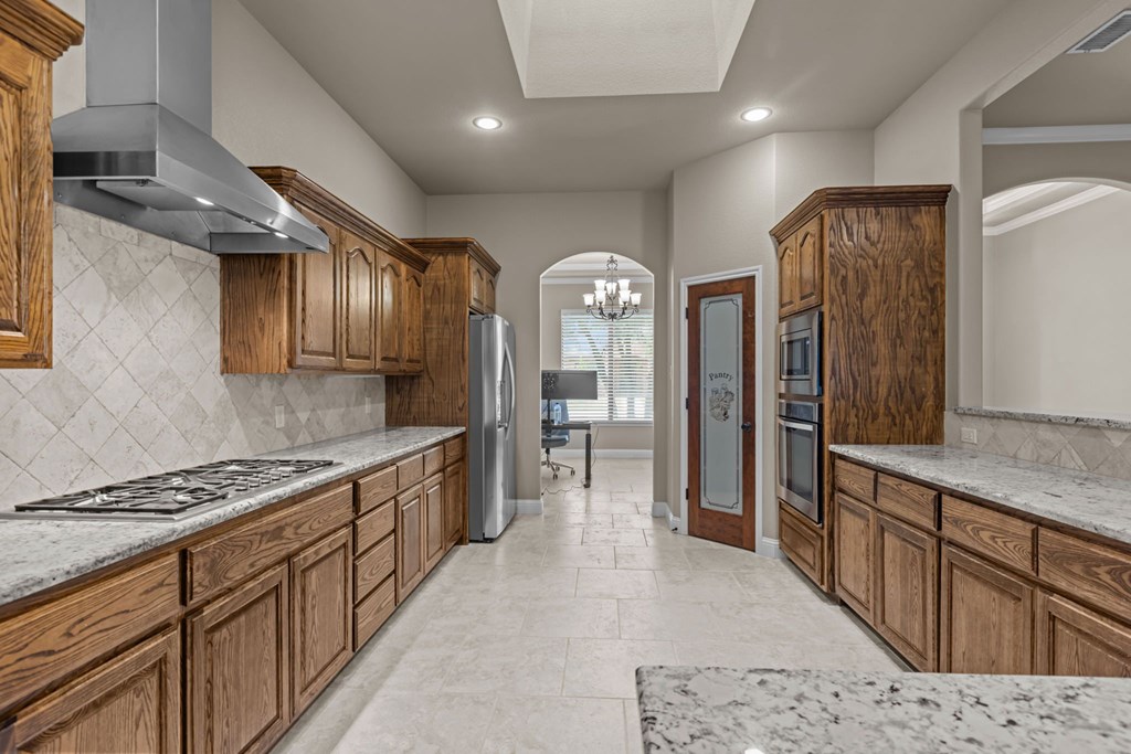 3101 Fairfield Lane, Midland, Texas image 9