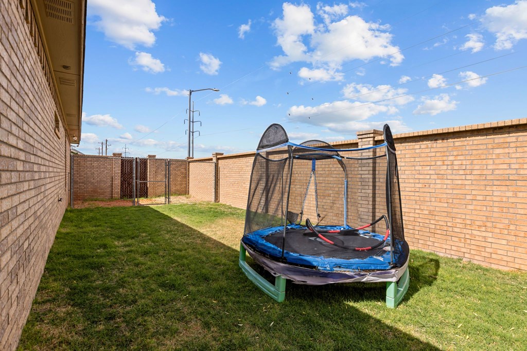 3101 Fairfield Lane, Midland, Texas image 32