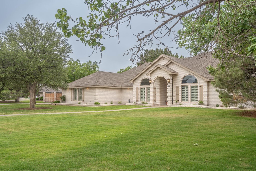 4508 Island Dr, Midland, Texas image 2