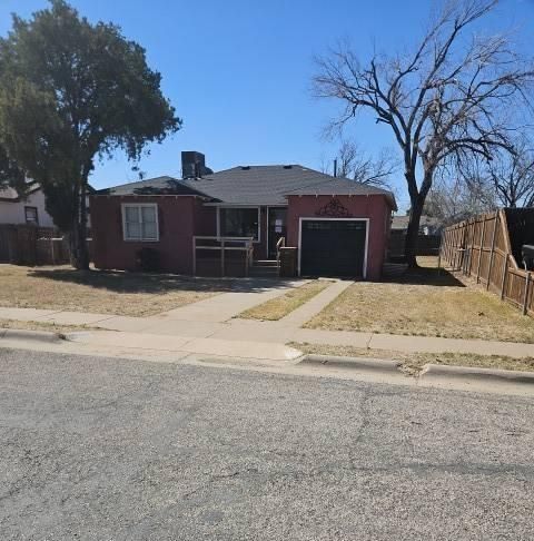 Homes For Sale - 1306 Mount Vernon Ave<br/> Big Spring, TX 79720