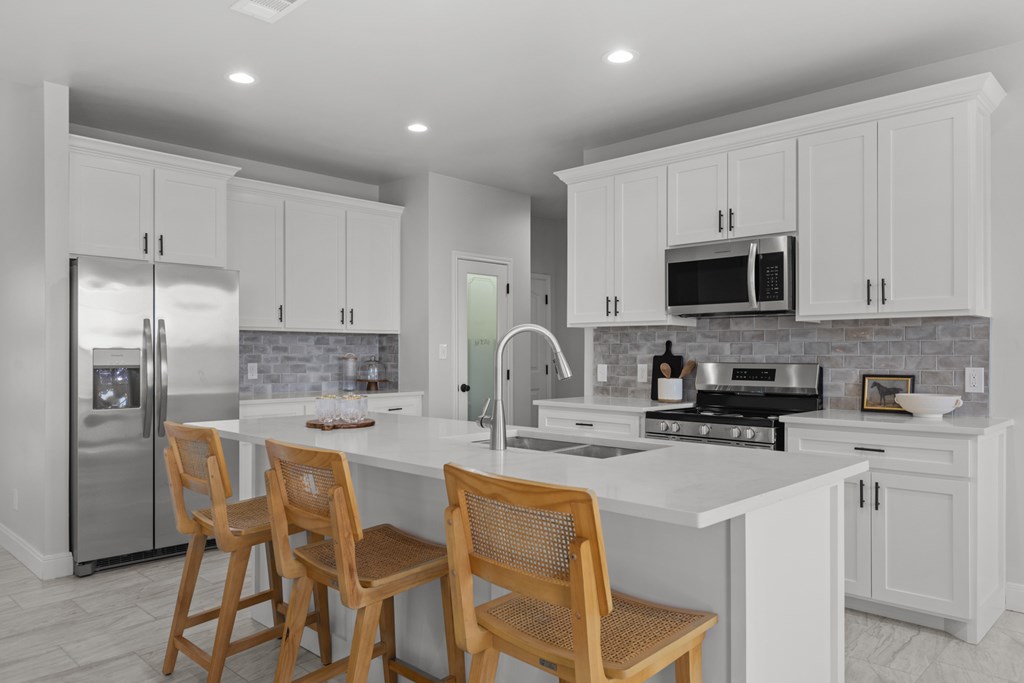 2708 Beachwood St, Midland, Texas image 3