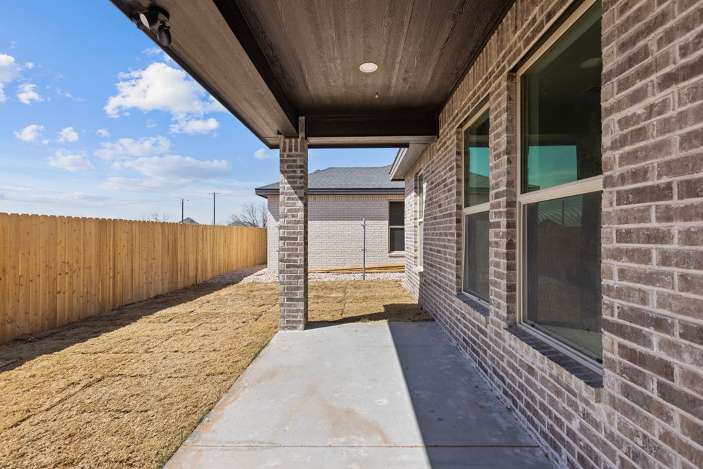 2708 Beachwood St, Midland, Texas image 12