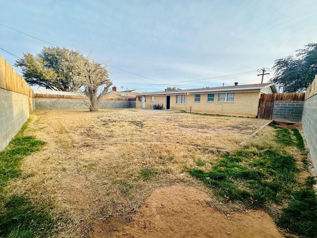 1303 N Garfield St, Midland, Texas image 12