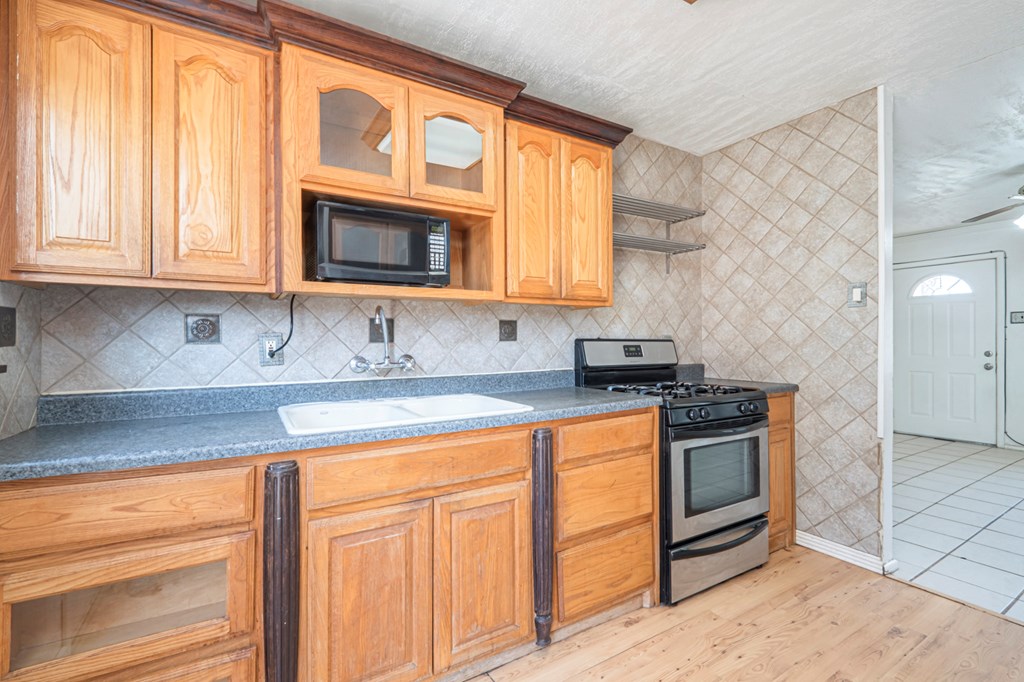 204 Spraberry Dr, Midland, Texas image 11