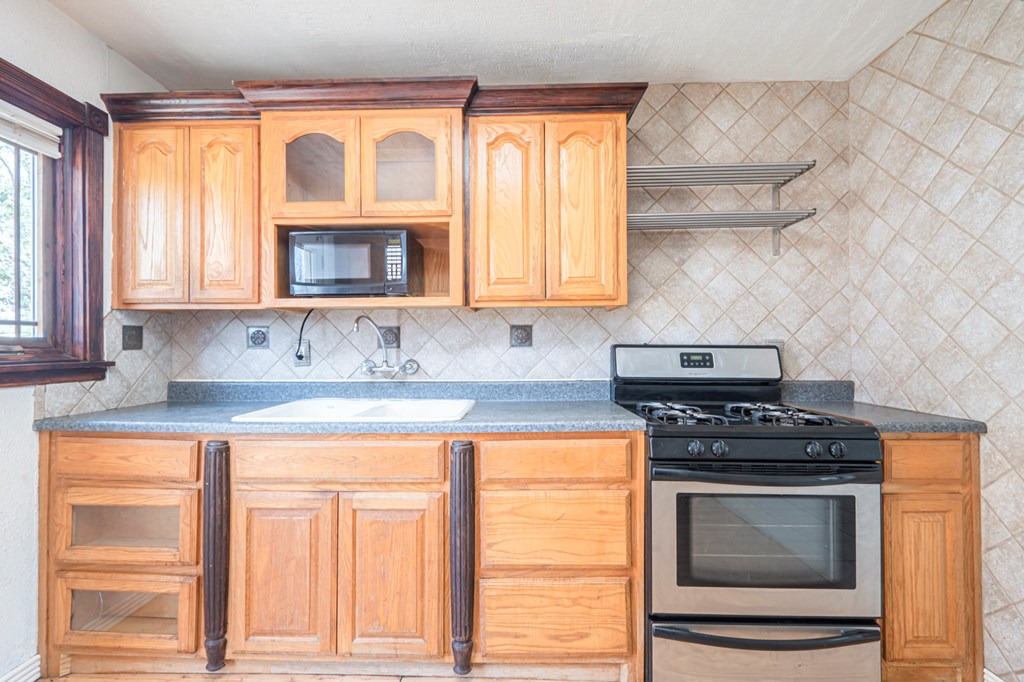 204 Spraberry Dr, Midland, Texas image 13