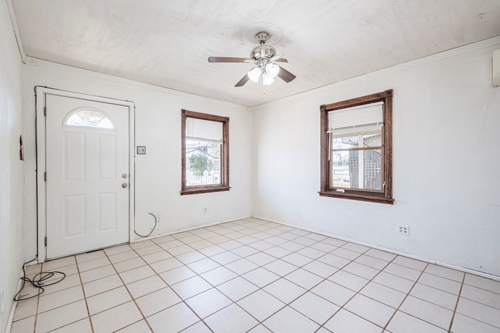 204 Spraberry Dr, Midland, Texas image 8