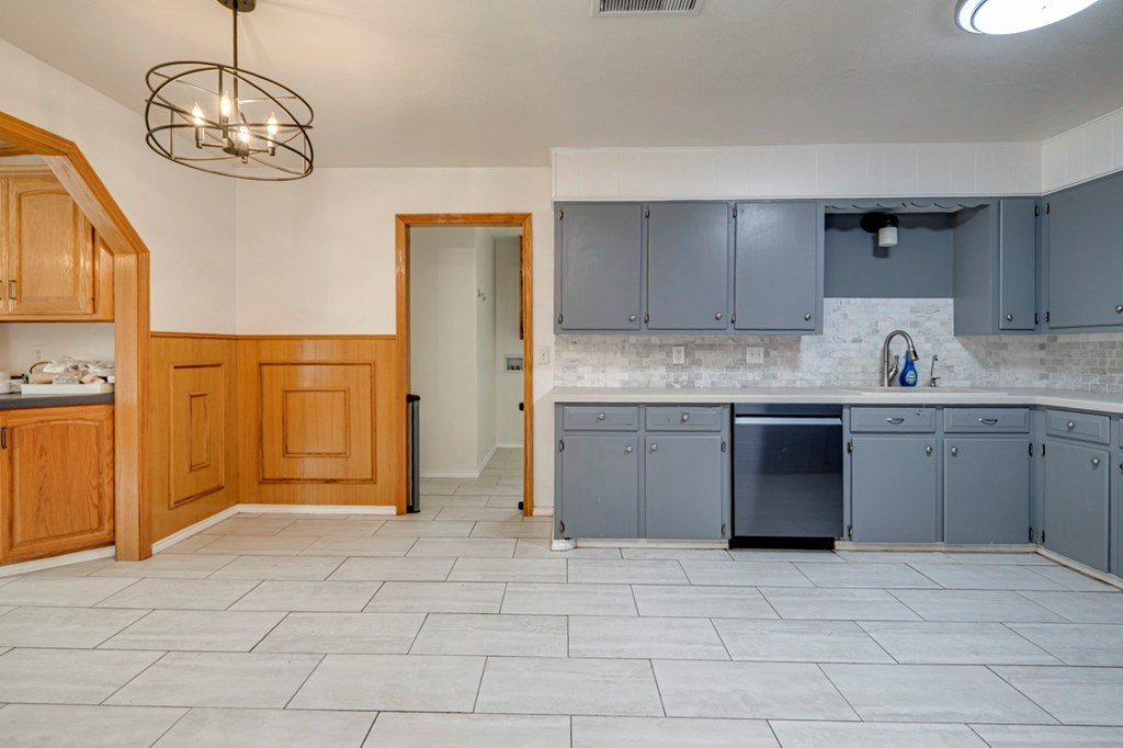 2809 W Shandon Ave, Midland, Texas image 14