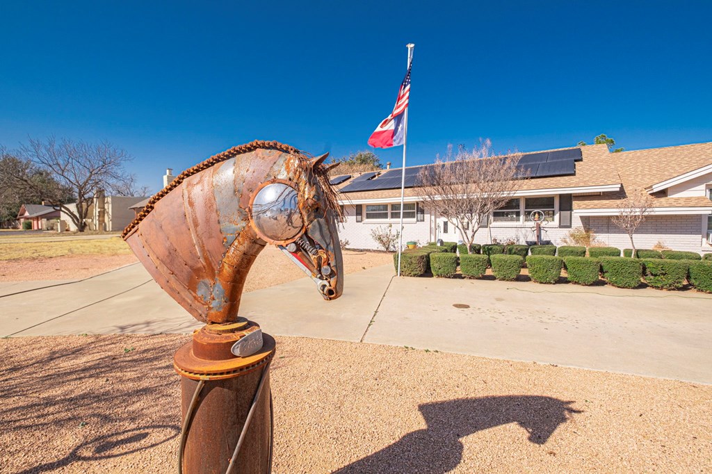 2300 W Golf Course Rd, Midland, Texas image 6