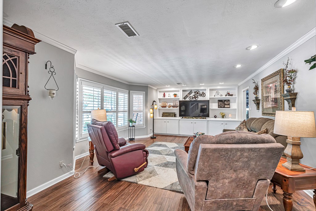 2512 Sinclair Ave, Midland, Texas image 33