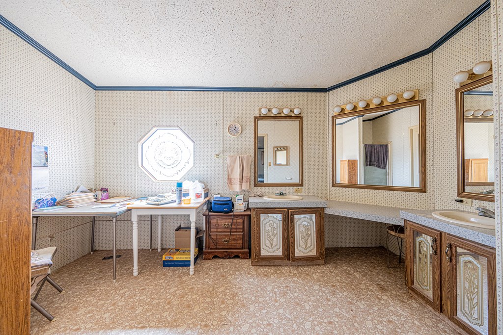 2059 County Rd C3351, Stanton, Texas image 28