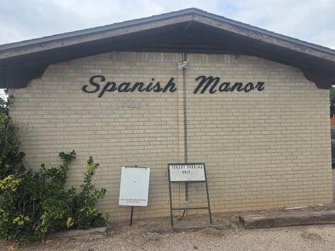 Apartment For Rent - 3001 W Ohio Ave #24<br/> Midland, TX 79701