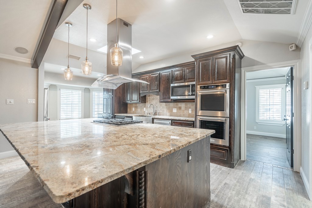 4908 Anetta Dr, Midland, Texas image 8