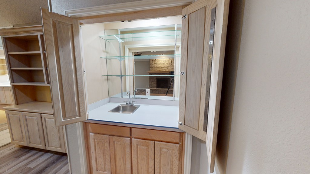 3608 Apollo Court, Midland, Texas image 6