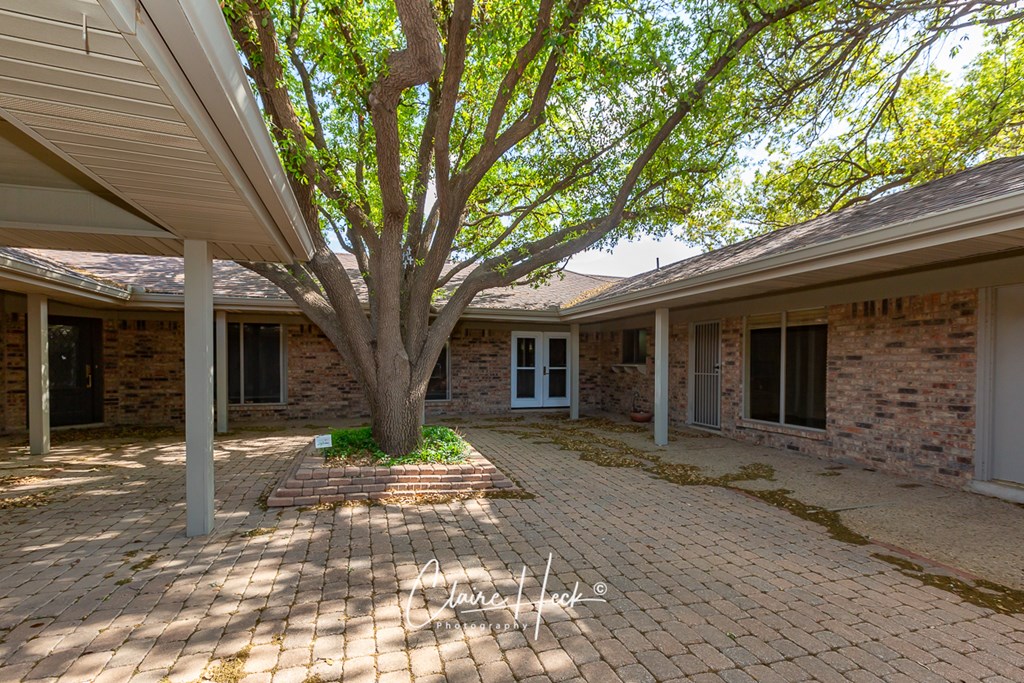 1209 W Pecan Ave, Midland, Texas image 4