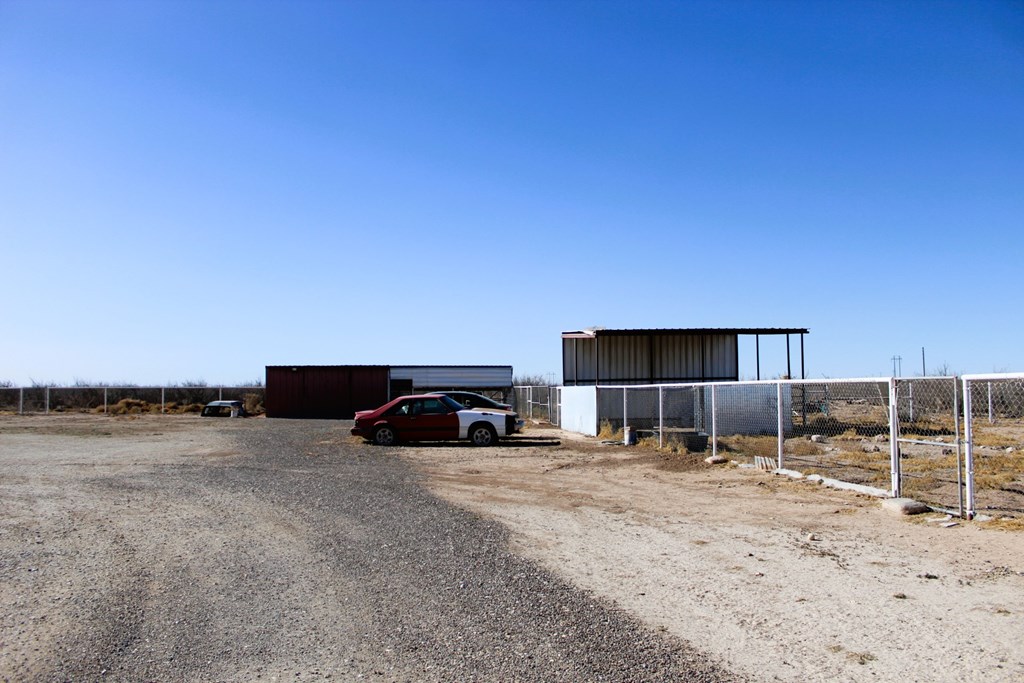 4795 N Gonzalez Rd, Fort Stockton, Texas image 31