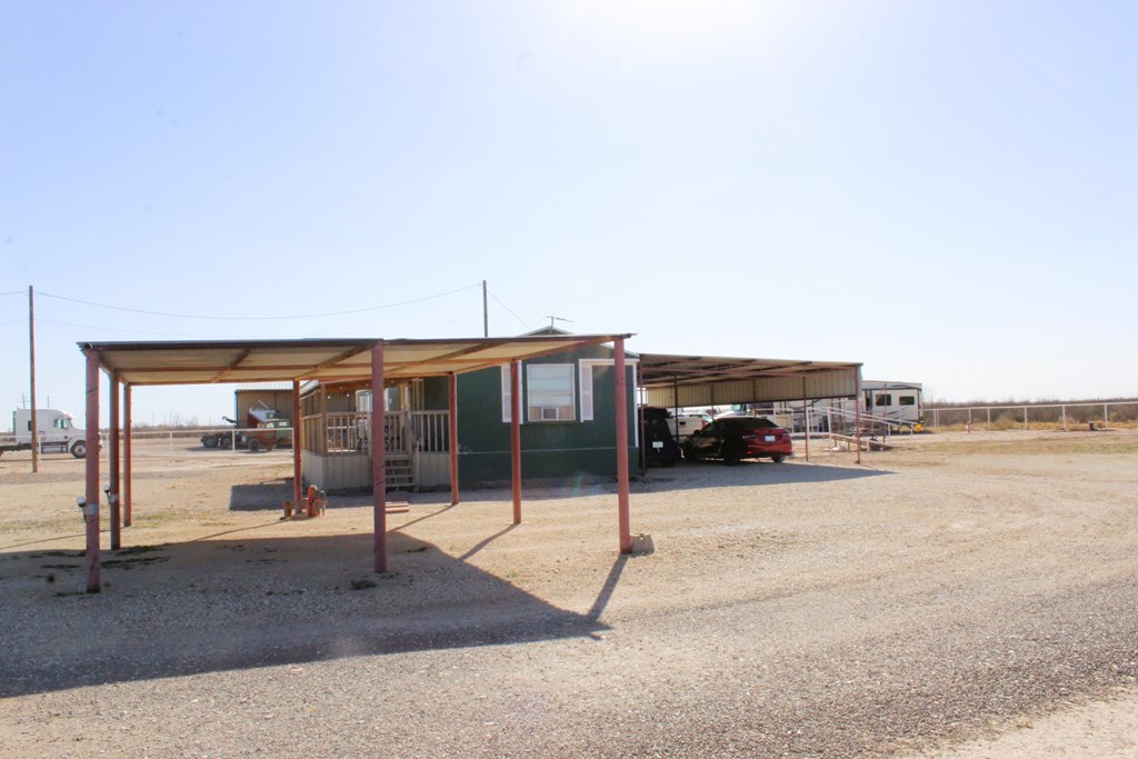 4795 N Gonzalez Rd, Fort Stockton, Texas image 35