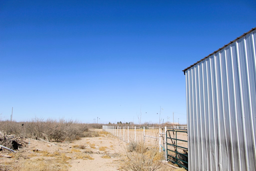 4795 N Gonzalez Rd, Fort Stockton, Texas image 38