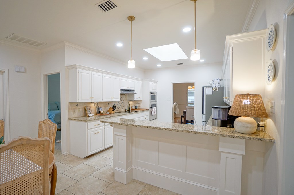 5504 Kingston Ave, Midland, Texas image 9
