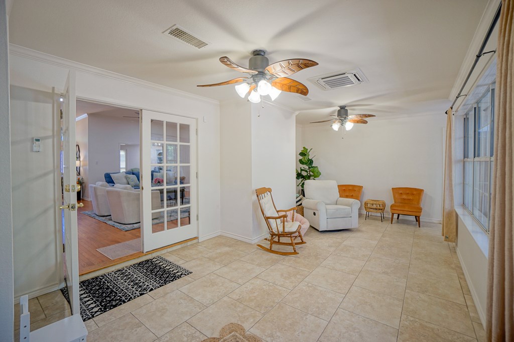 5504 Kingston Ave, Midland, Texas image 17