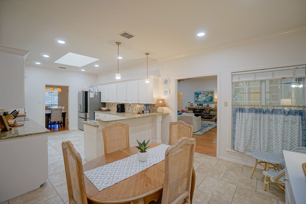 5504 Kingston Ave, Midland, Texas image 8