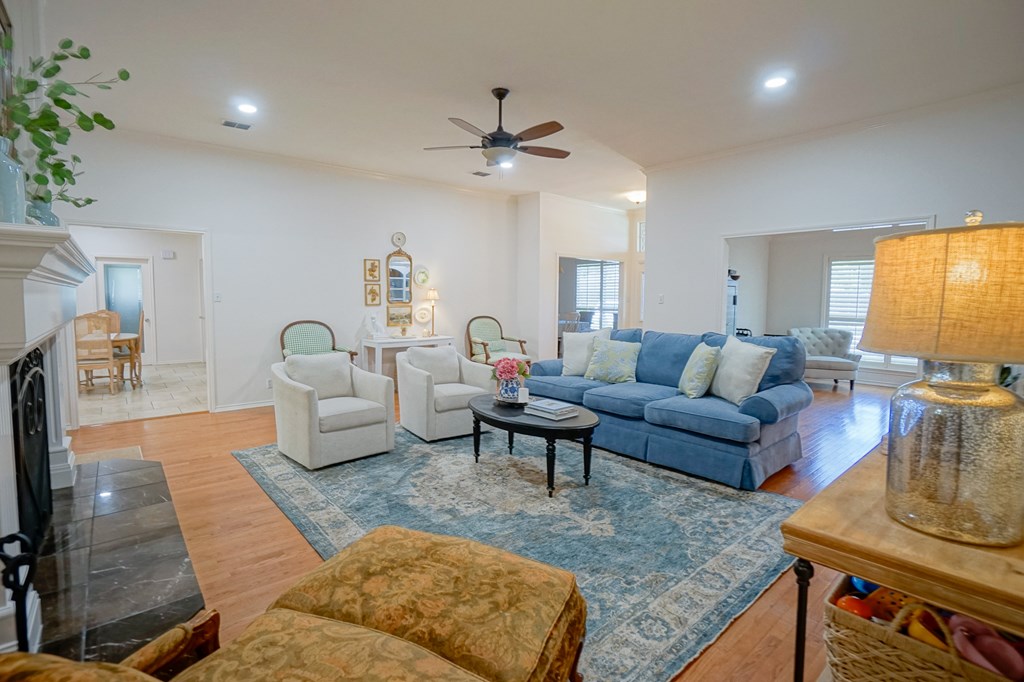 5504 Kingston Ave, Midland, Texas image 6