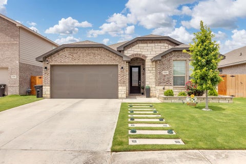 Homes For Sale - 3204 Mountain Quail Rd<br/> Midland, TX 79705