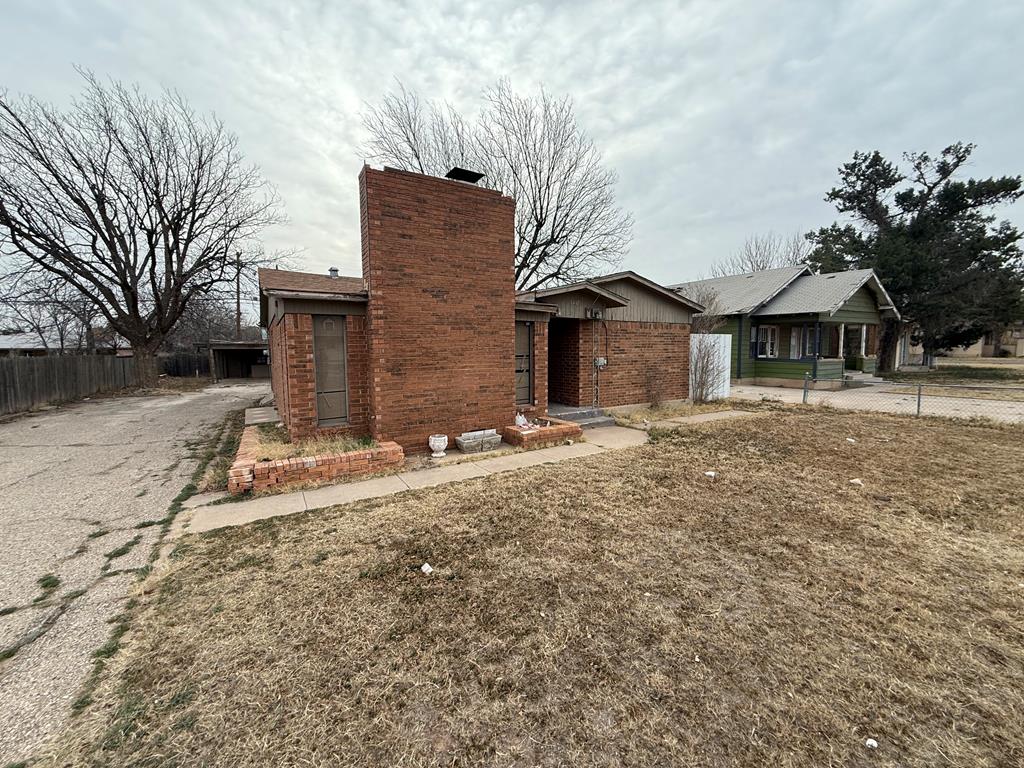 1407 Runnels St, Big Spring, Texas image 1
