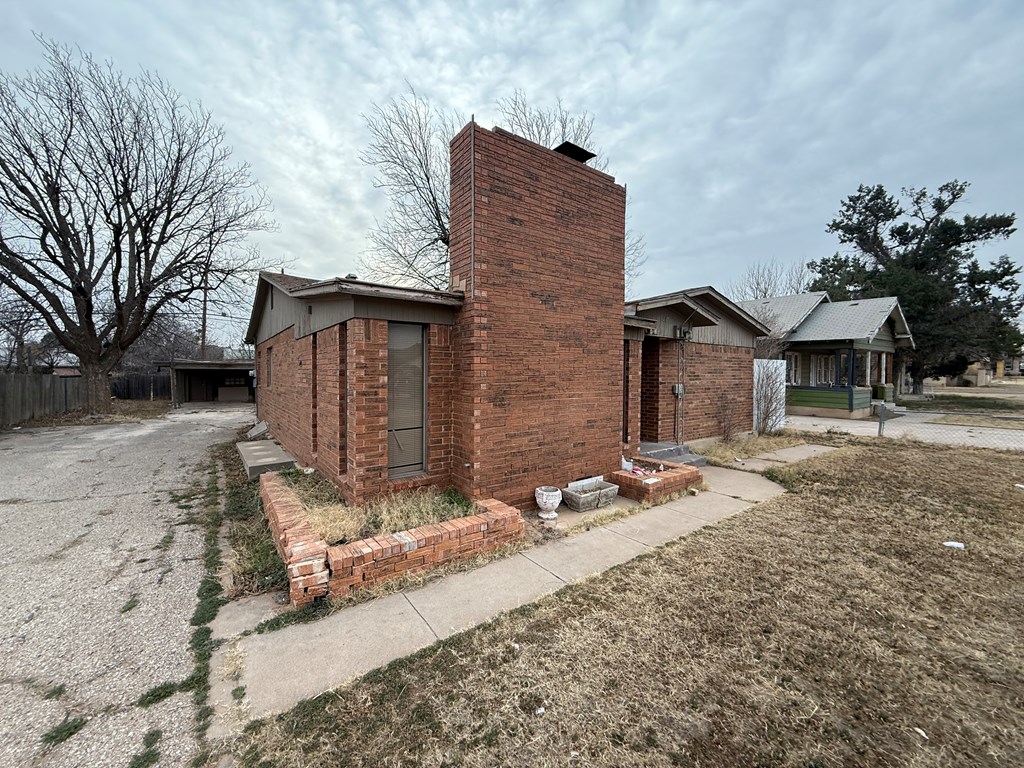 1407 Runnels St, Big Spring, Texas image 3