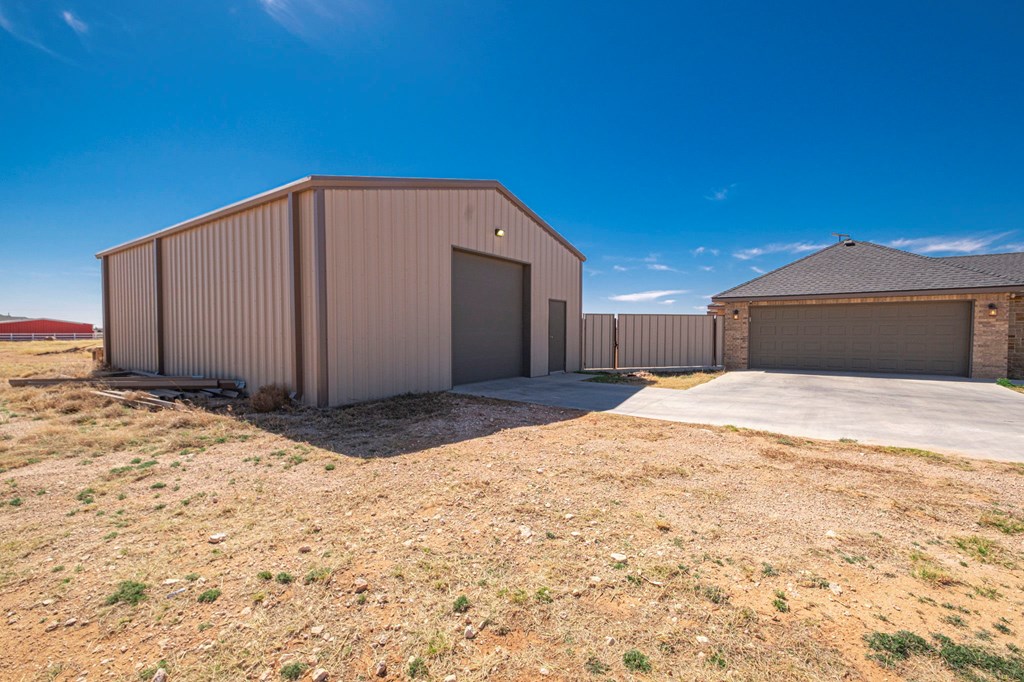 2068 SE County Rd 2450, Andrews, Texas image 36