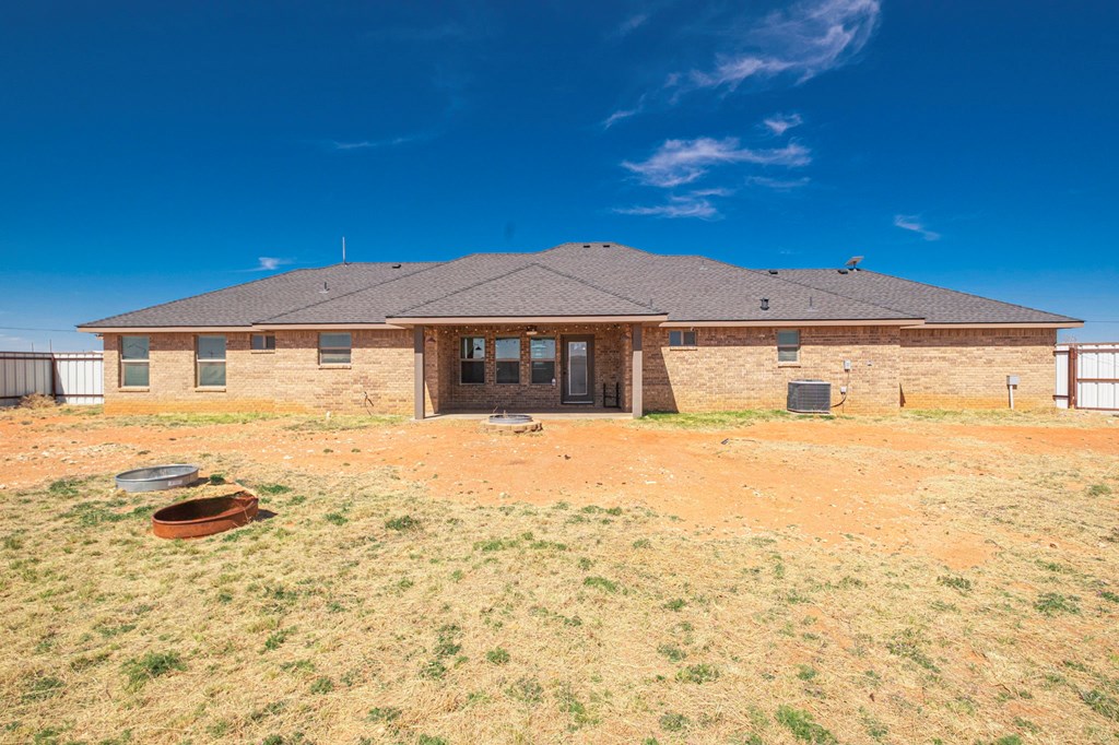 2068 SE County Rd 2450, Andrews, Texas image 32