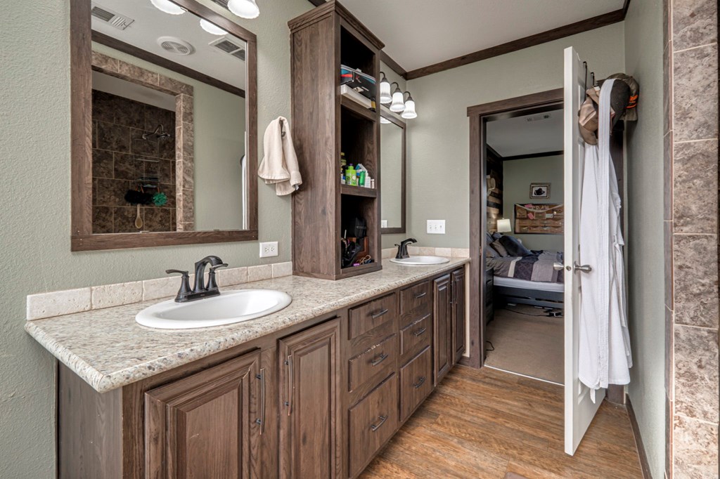 14241 Lariat Trail, Gardendale, Texas image 42