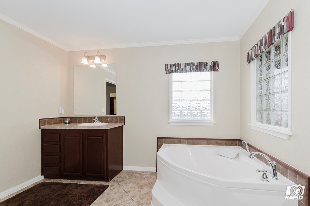2610 W County Rd 140, Midland, Texas image 18