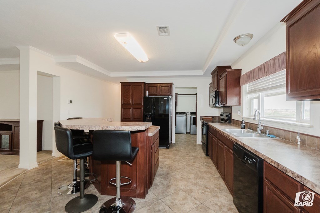 2610 W County Rd 140, Midland, Texas image 9
