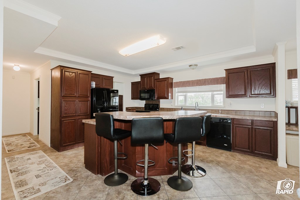 2610 W County Rd 140, Midland, Texas image 7