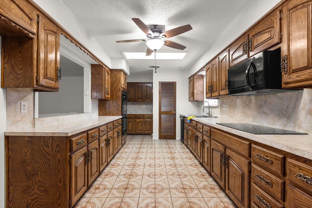 2826 Beechwood St, Odessa, Texas image 9