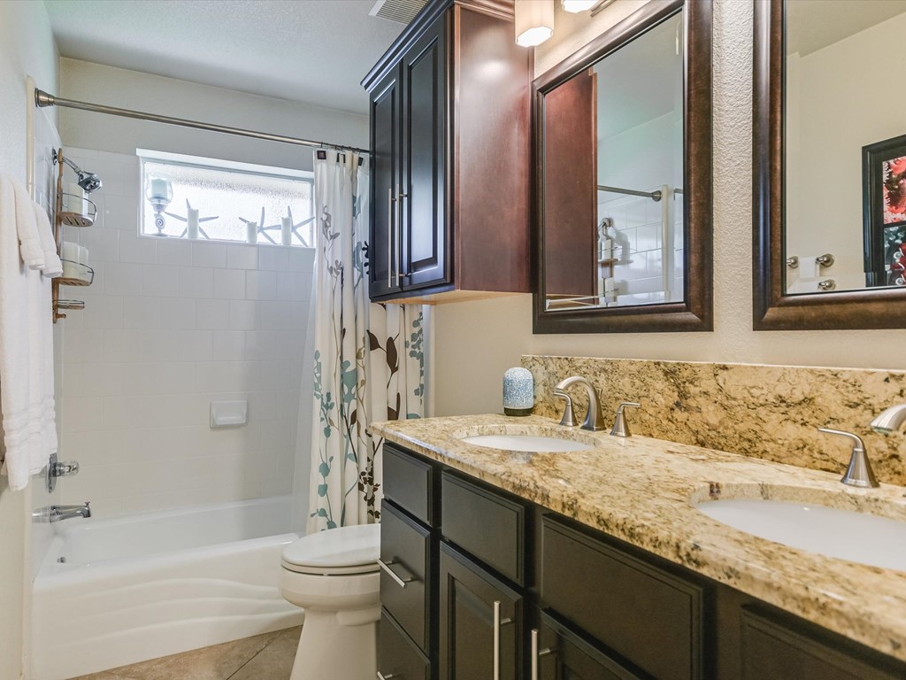 3304 Blue Lake Dr, Horseshoe Bay, Texas image 19