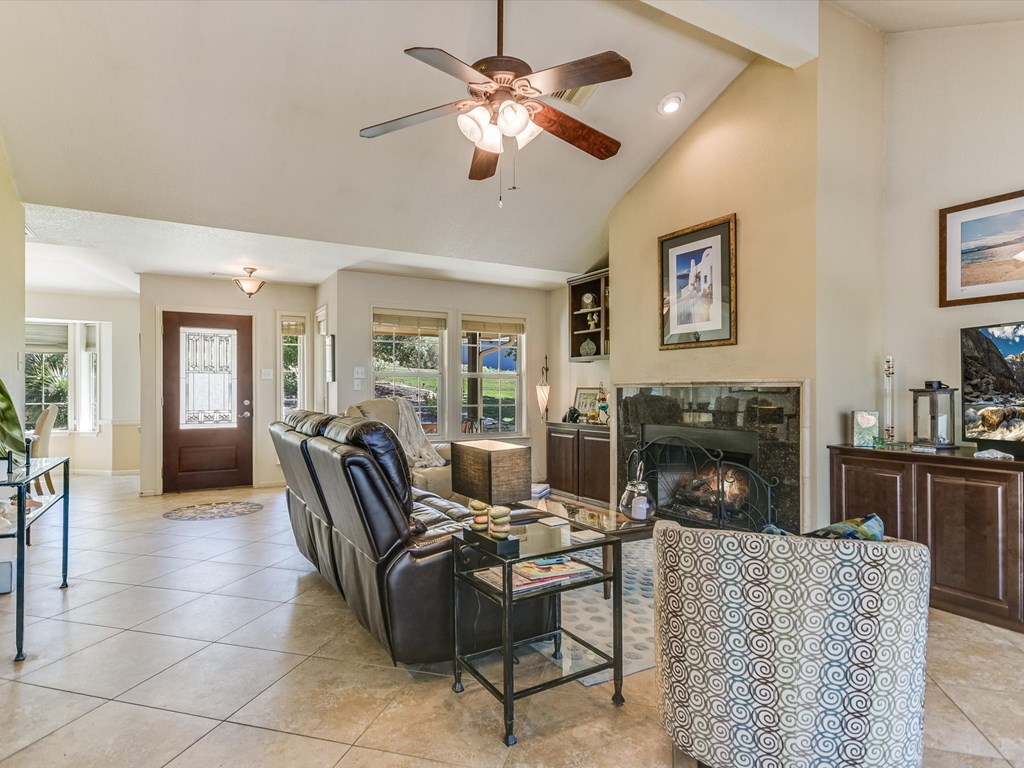 3304 Blue Lake Dr, Horseshoe Bay, Texas image 7