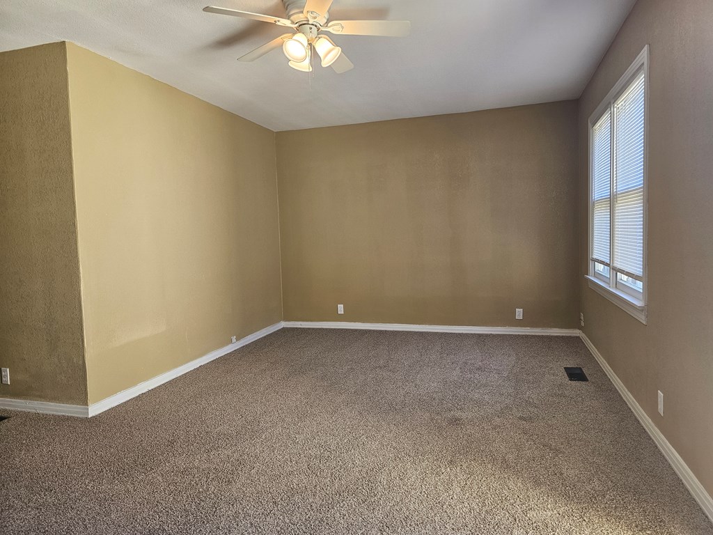 113 E 11th St, Colorado City, Texas image 2