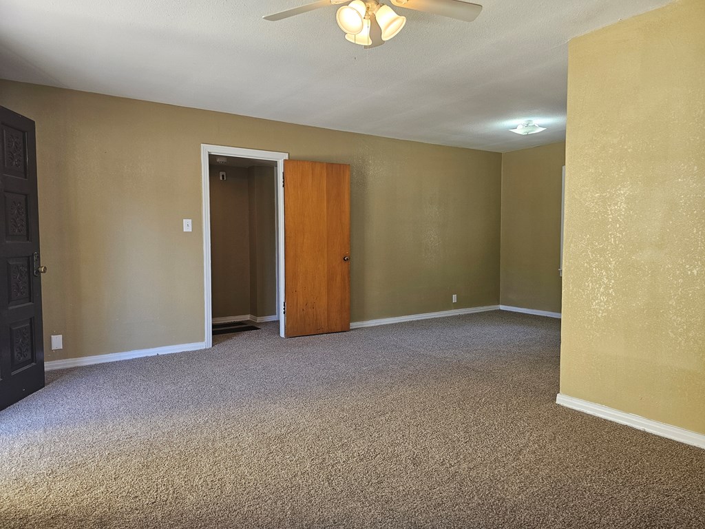 113 E 11th St, Colorado City, Texas image 4