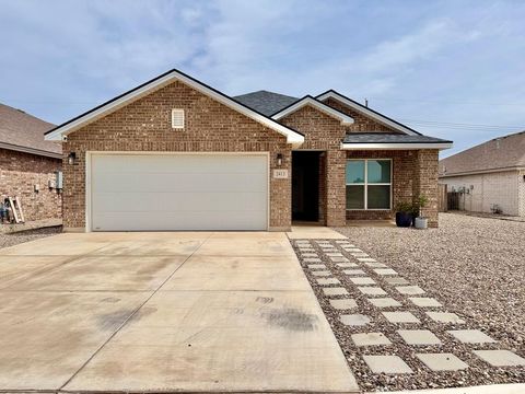 Homes For Sale - 2413 Bastrop Ave<br/> Midland, TX 79705