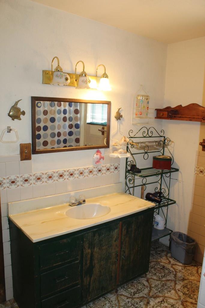1851 W Gonzalez Loop, Fort Stockton, Texas image 34
