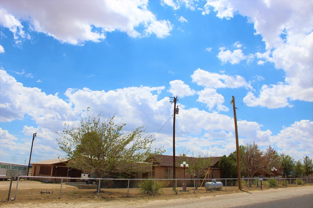 1851 W Gonzalez Loop, Fort Stockton, Texas image 42