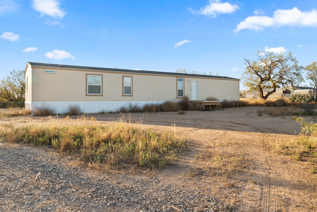 123 N Mckenney St, Westbrook, Texas image 2