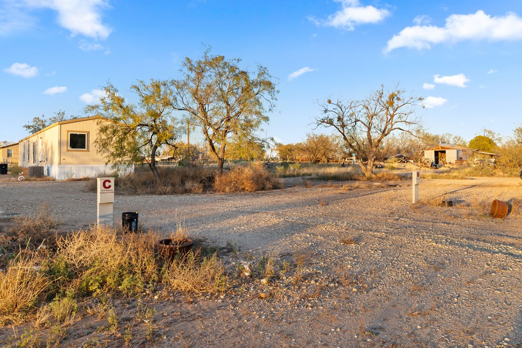 123 N Mckenney St, Westbrook, Texas image 22