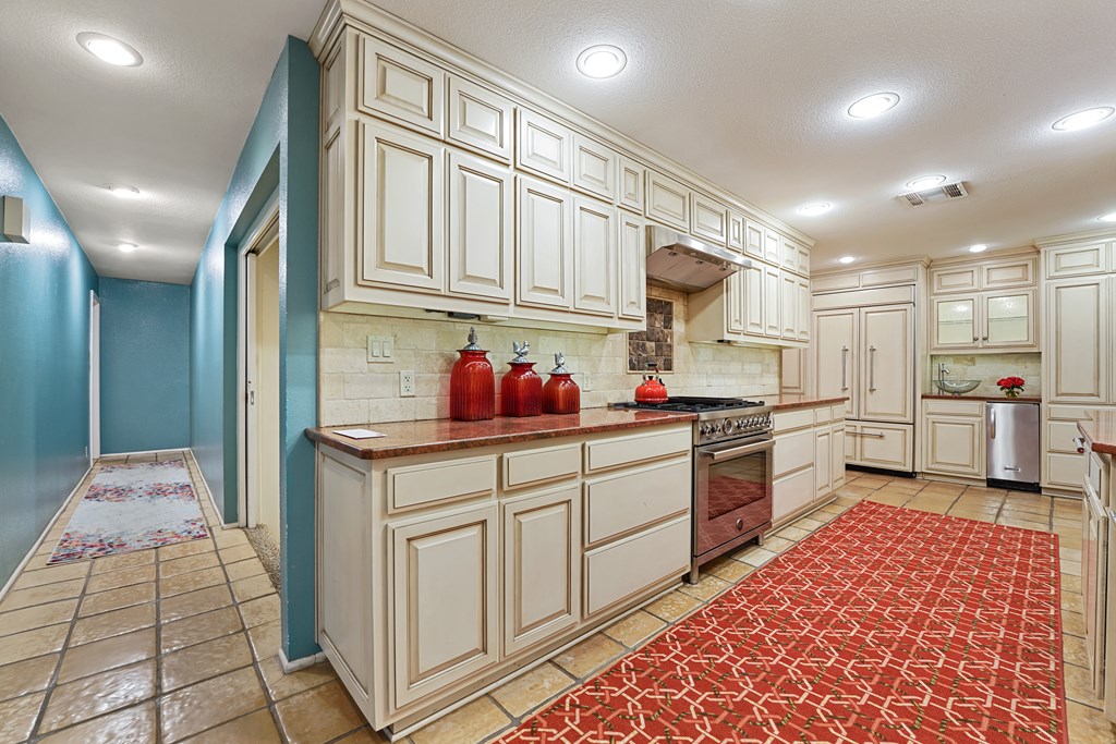 15 Chimney Hollow, Odessa, Texas image 6
