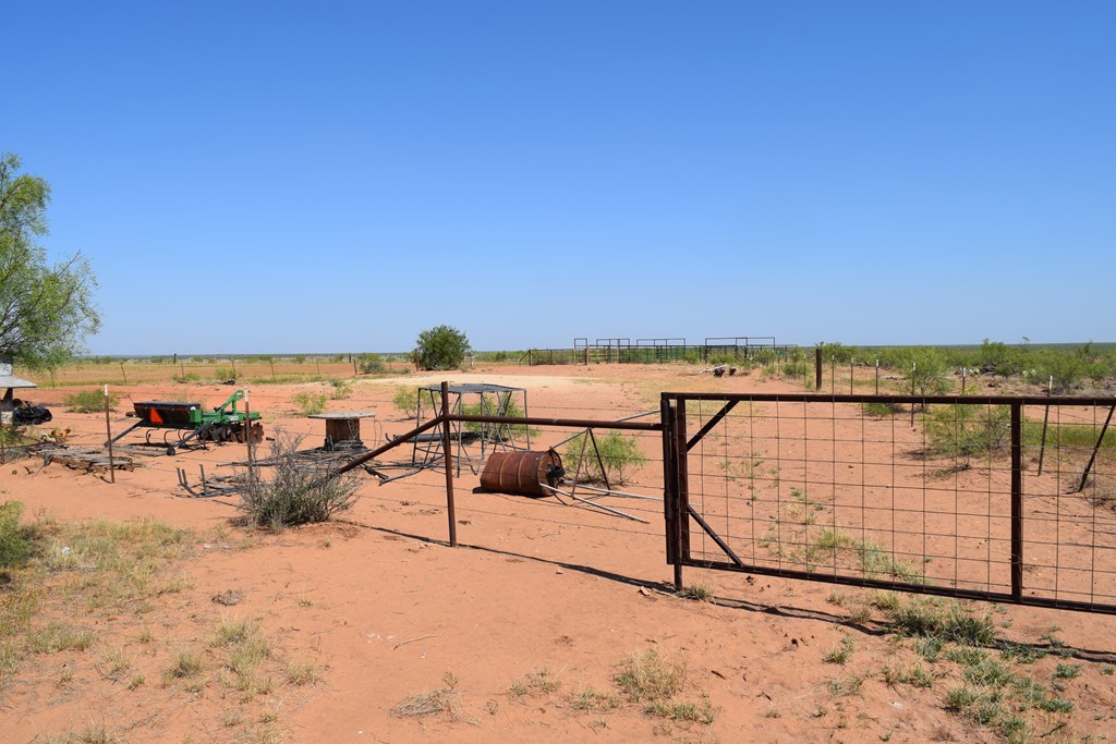 County Rd 243, Westbrook, Texas image 26