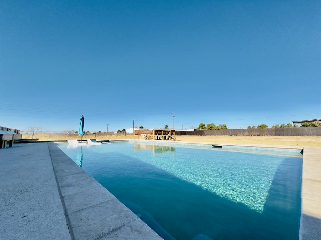 1407 E County Rd 129, Midland, Texas image 37