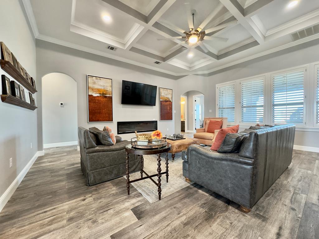 1407 E County Rd 129, Midland, Texas image 9