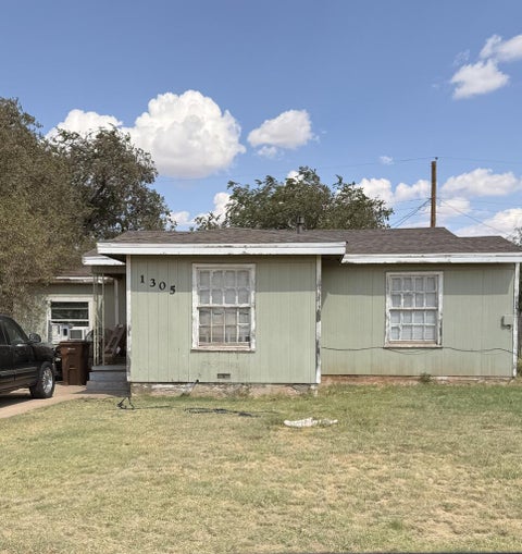 Homes For Sale - 1305 Lamar Ave<br/> Howard County, Big Spring, TX 79720